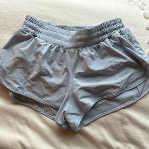 Lululemon Hotty Hot Blue Linen 2.5 inch